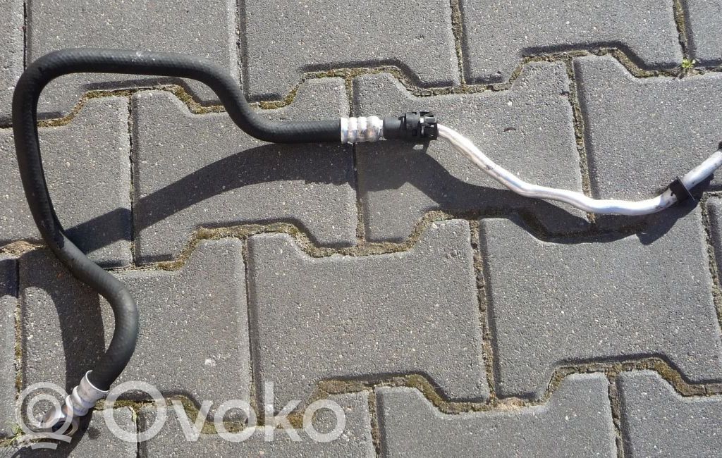 Power steering hose/pipe/line   6770441