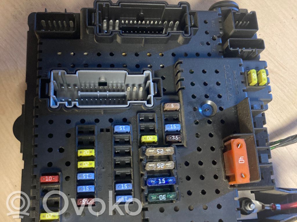 Módulo de fusible   30786646,28080156