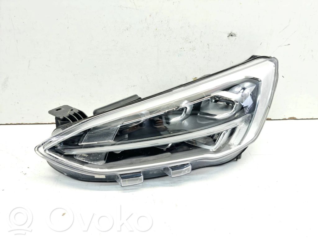 Ford Focus Headlight/headlamp 