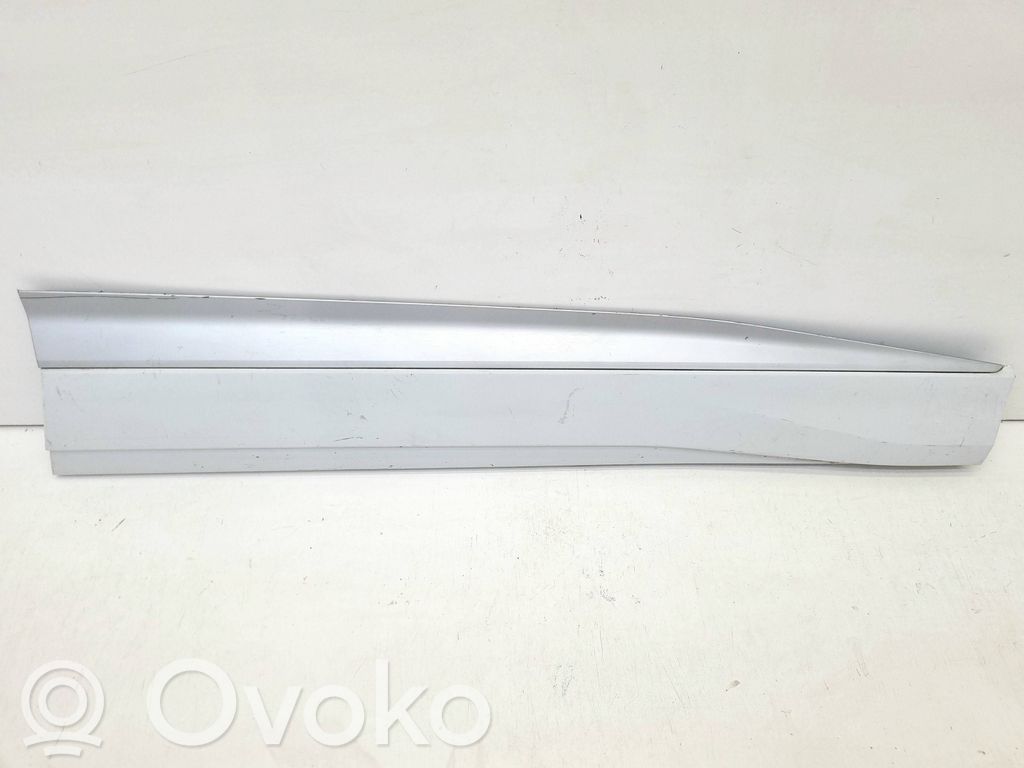 Audi Q4 e-tron Listwa drzwi przednich 