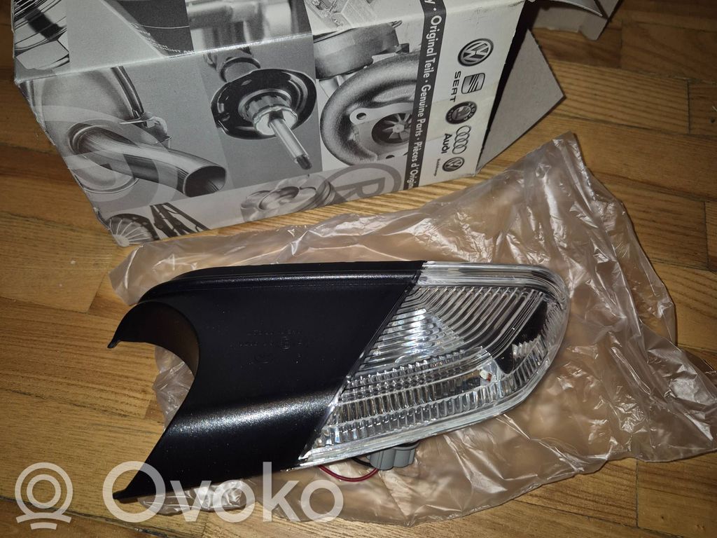 Skoda Octavia Mk2 (1Z) Kierunkowskaz na lusterko boczne 