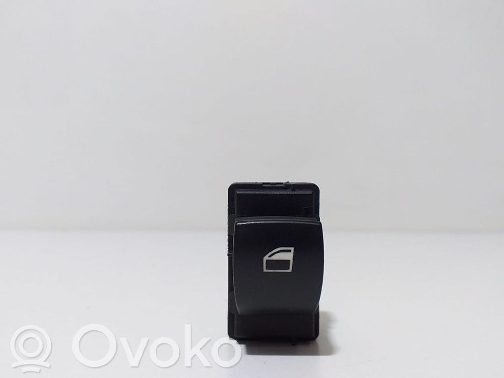 Electric window control switch   6945876,60478