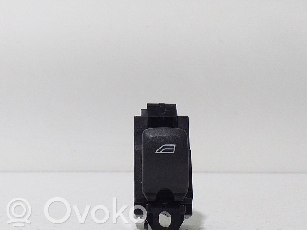 Volvo XC70 Electric window control switch 