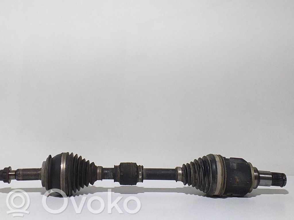 Toyota Auris 150 Półoś przednia 