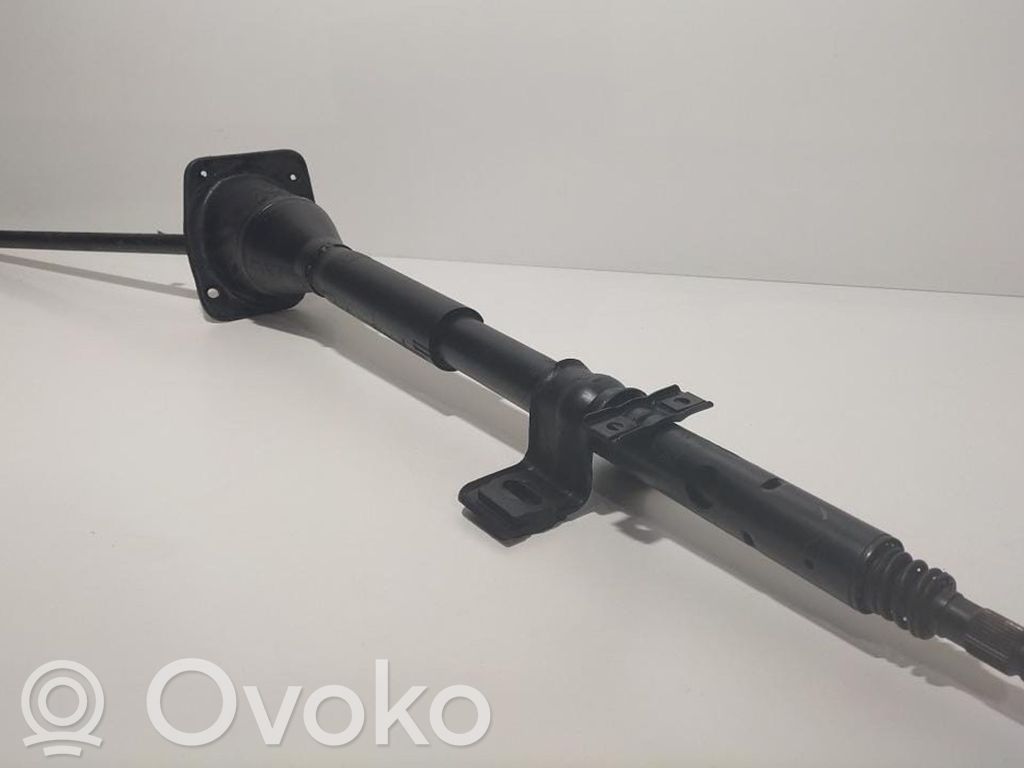 Nissan Patrol 260 Steering wheel axle 