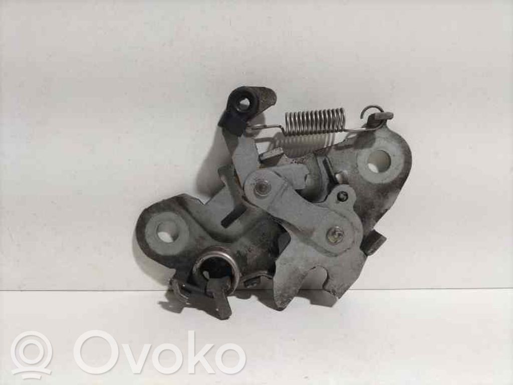 Citroen Xantia Tie down hook / loop 