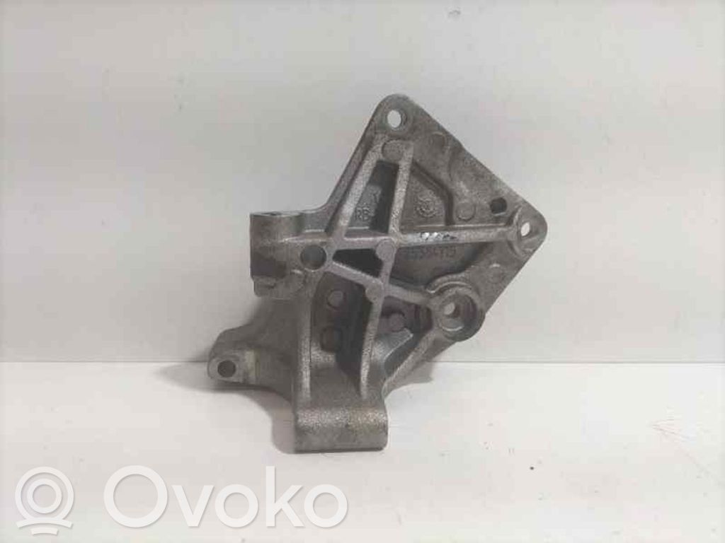 Engine mount bracket   25384715,80905