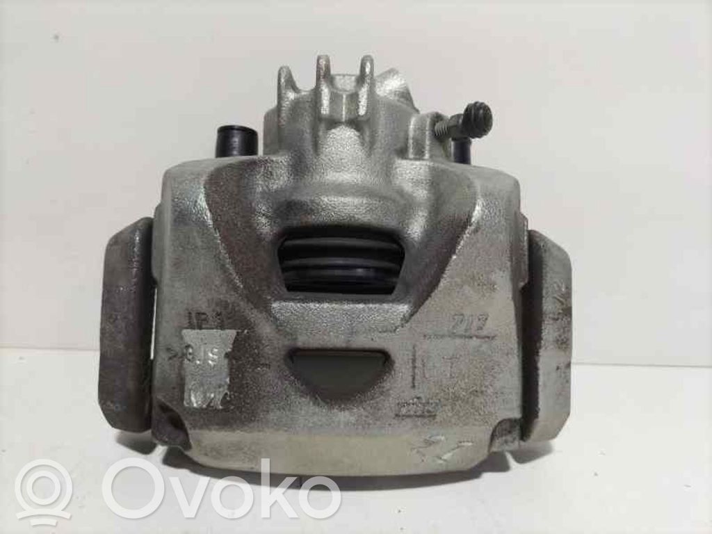 Zacisk hamulcowy przedni   4400T4,81293