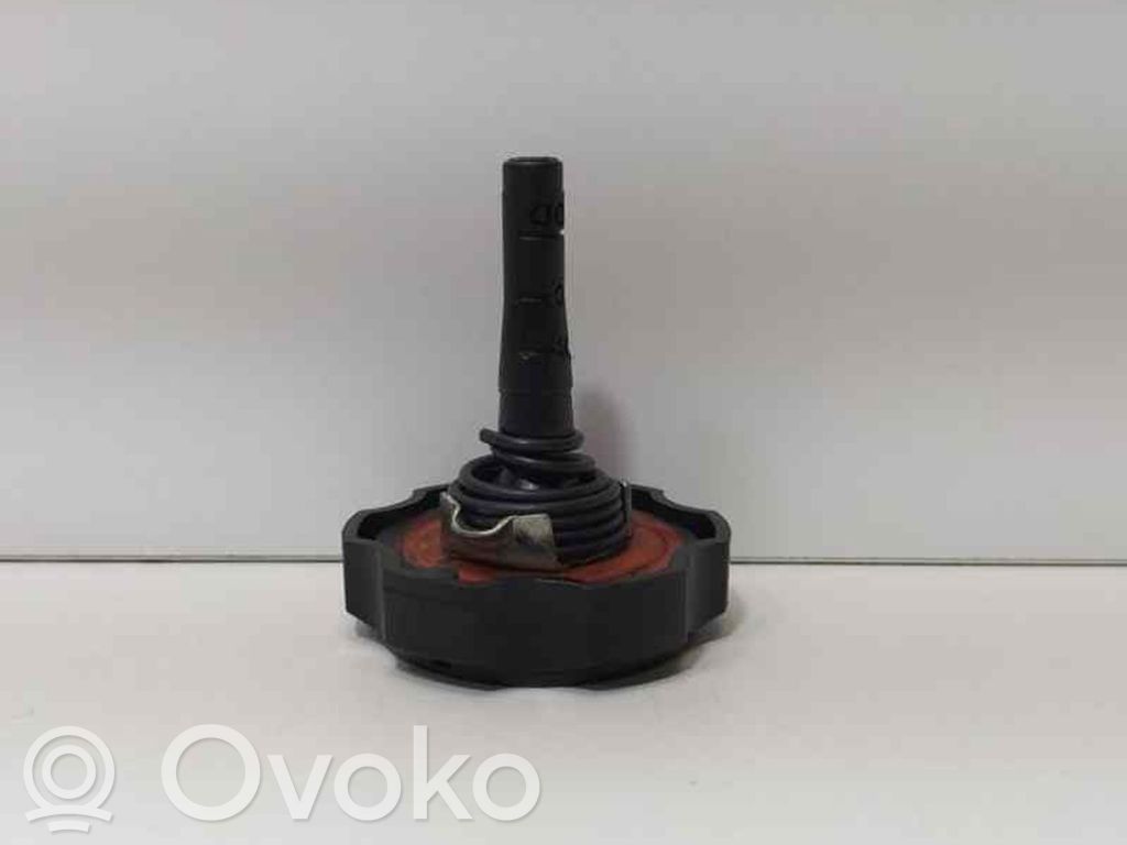 Peugeot 206 Tepalo užpylimo angos dangtelis 