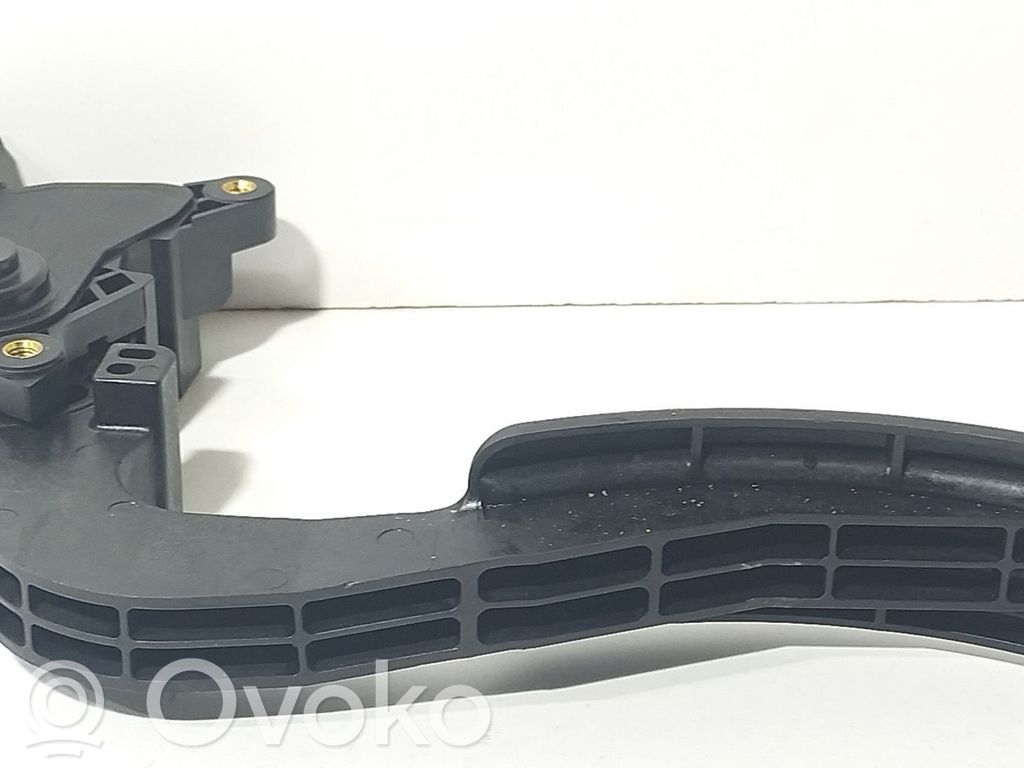 Acceleration sensor   180108712R
