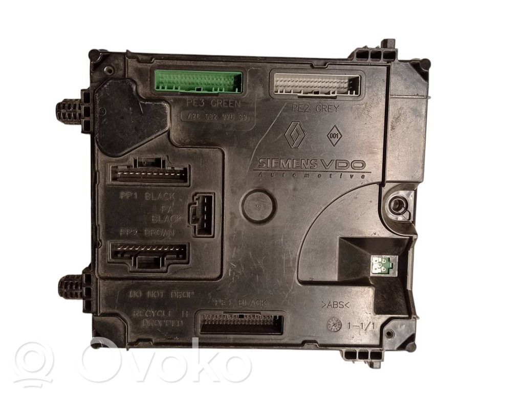 Renault Laguna II Fuse module 