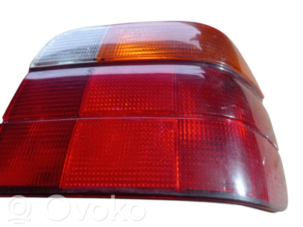Rear/tail lights   8357876,8353810