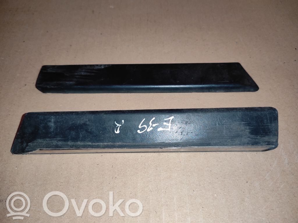 BMW 5 E39 Listwa / Nakładka na błotnik przedni 