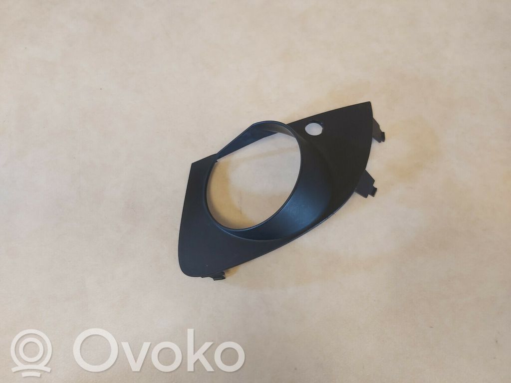Grille antibrouillard avant   51117142179,7142179,7142179