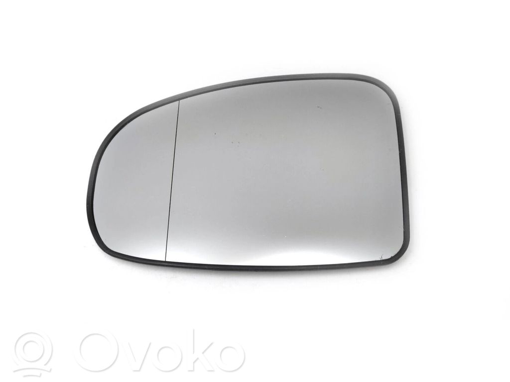 Toyota Avensis T270 Vidrio del espejo lateral 