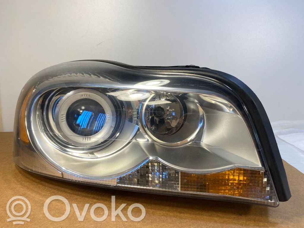 Volvo XC90 Scheinwerfer 