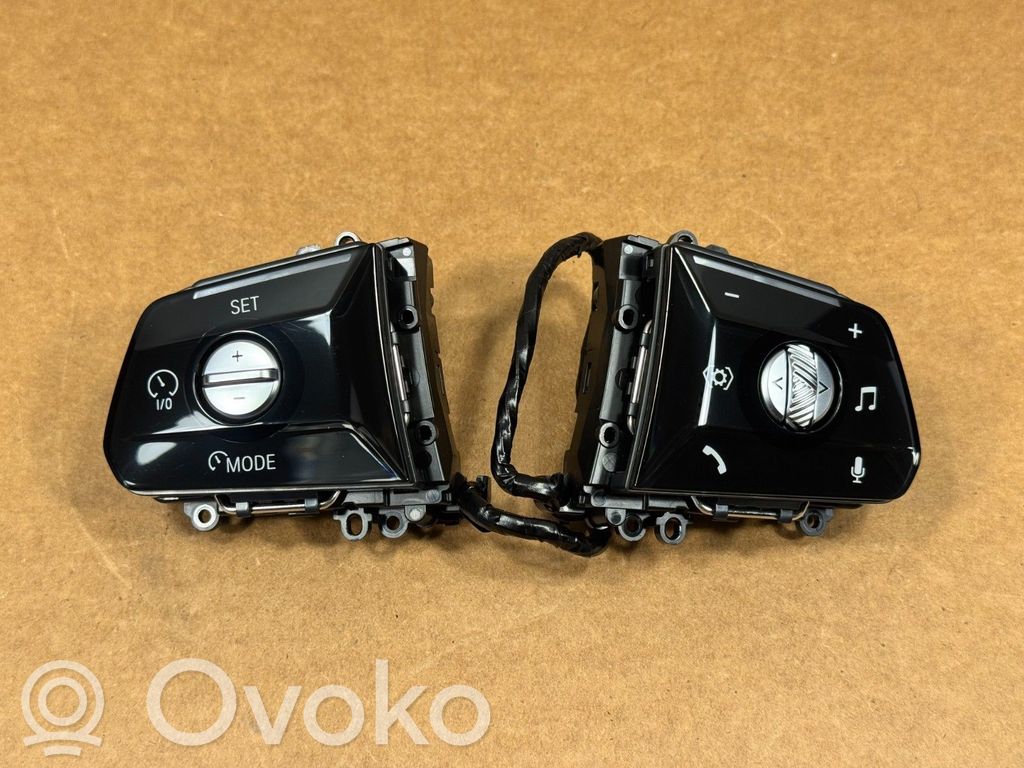 BMW 7 G70 Przełącznik / Przycisk kierownicy 