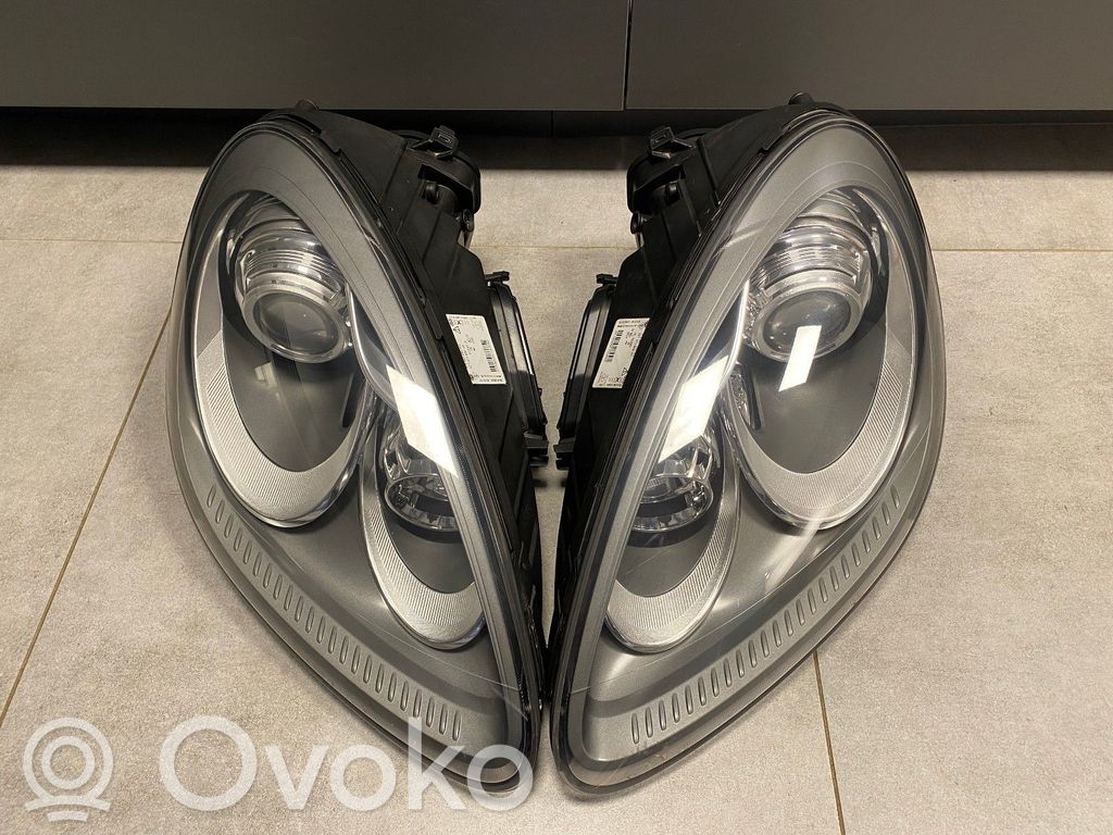 Porsche Cayenne (92A) Lampy przednie / Komplet 