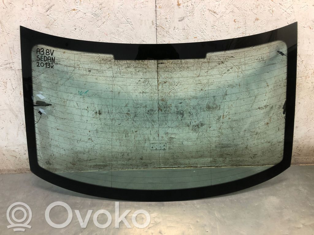 Rear windscreen/windshield window   8V5845501E