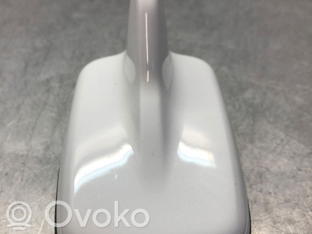 Audi A4 S4 B9 Antenne GPS 
