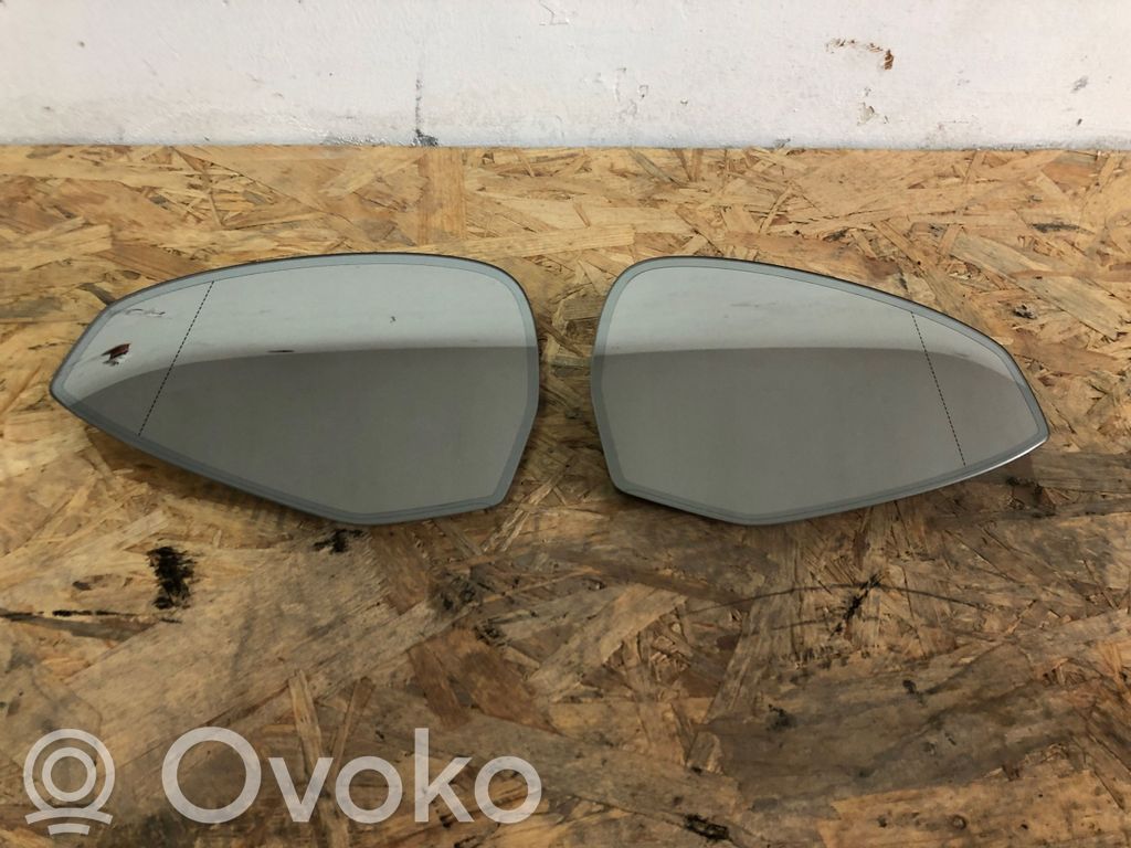 Audi A4 S4 B9 Wkład lusterka drzwi przednich 