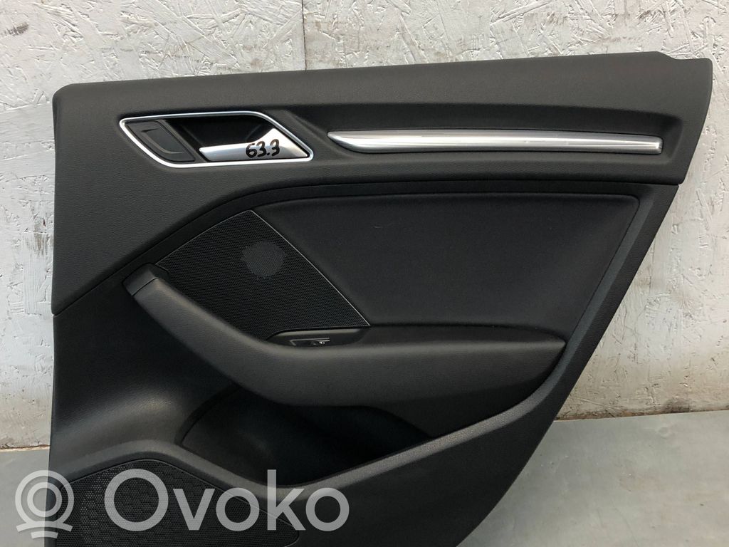 Audi A3 S3 8V Dvidurio galinių vietų šoninis apdailos skydas 