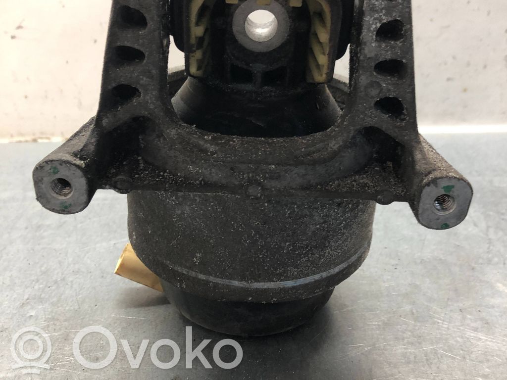 Audi A5 Engine mount vacuum valve 