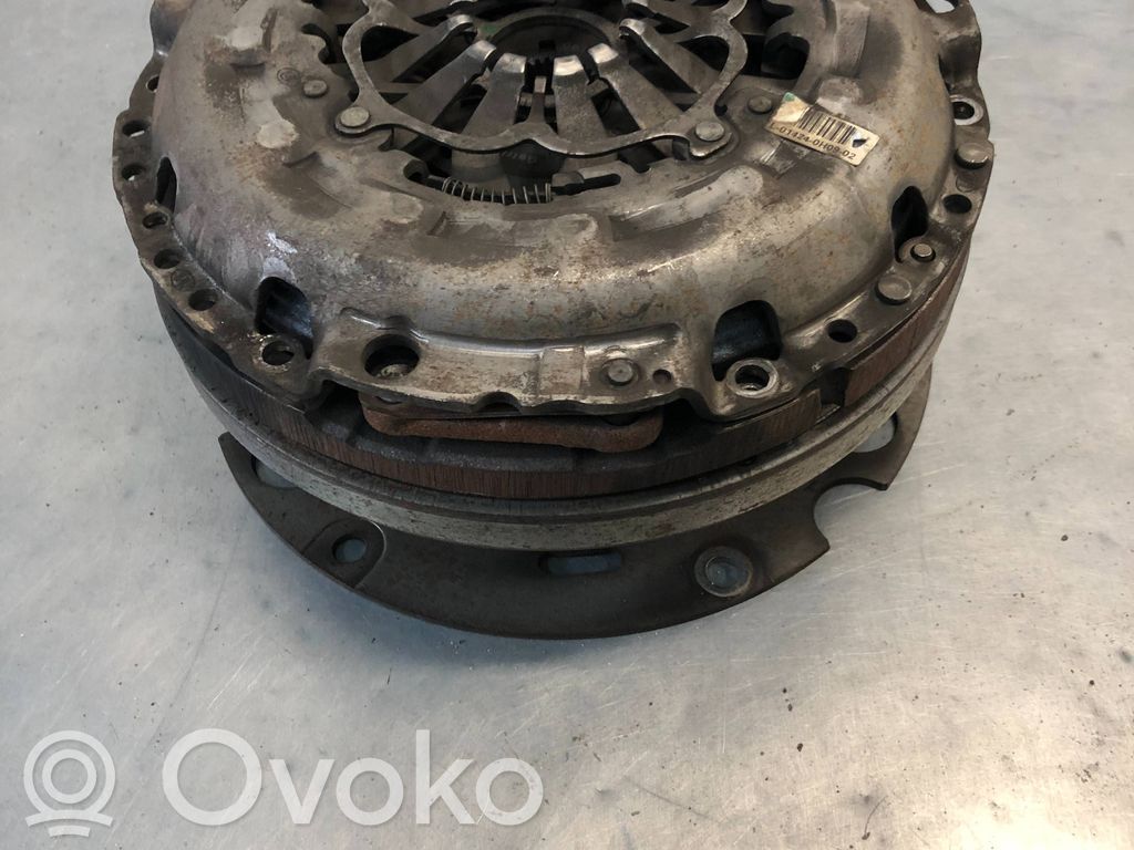 Audi A4 S4 B8 8K Sankabos komplektas 