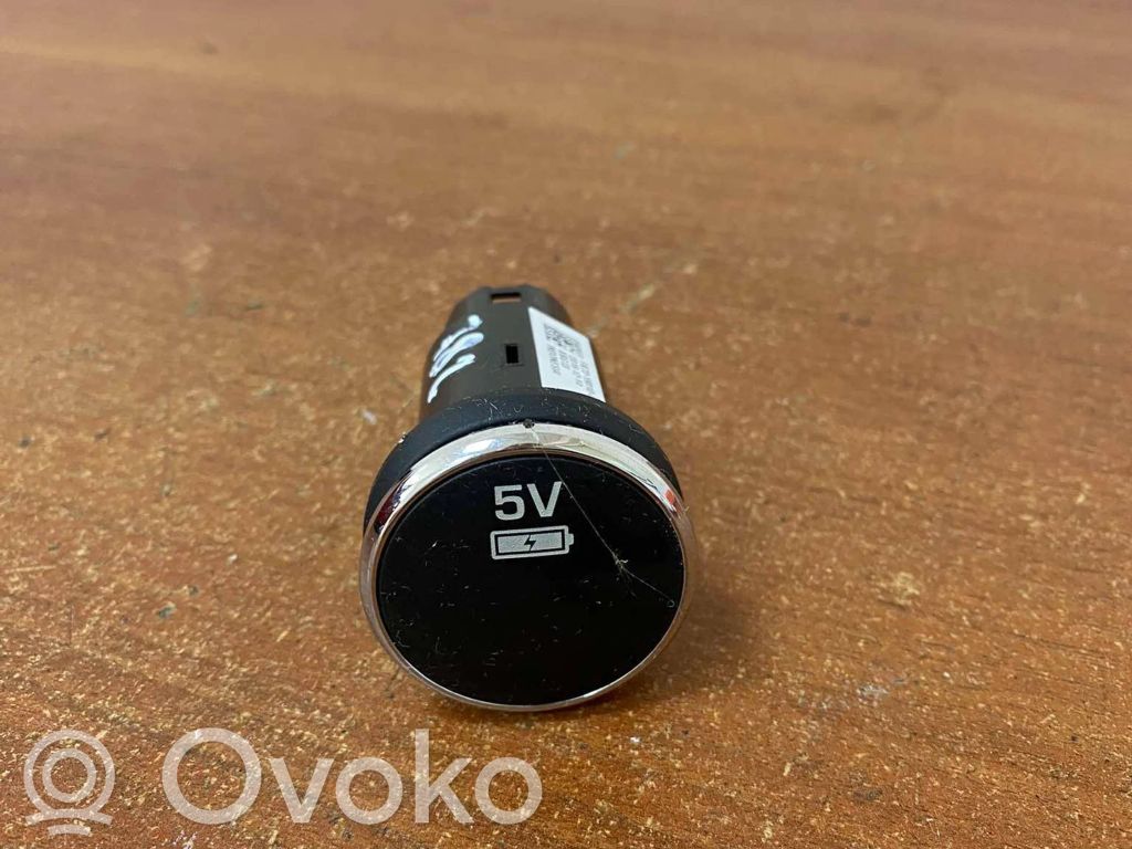 Enchufe conector USB   FK7219010DA,782