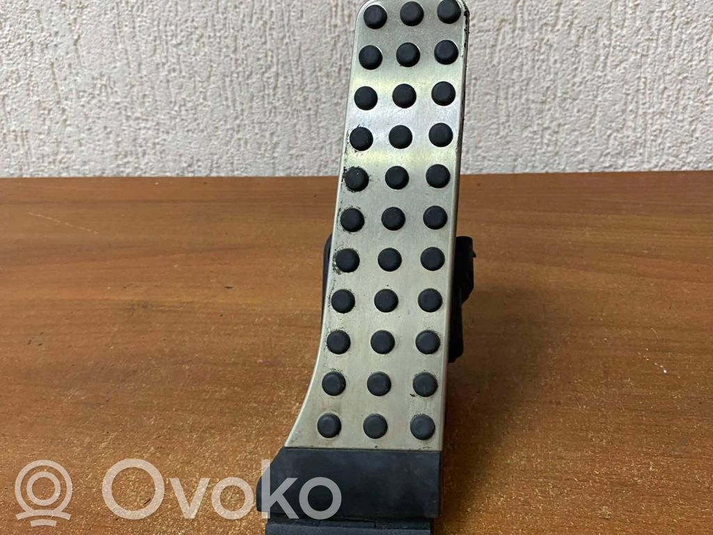 Mercedes-Benz GLC X253 C253 Akseleratora pedālis 