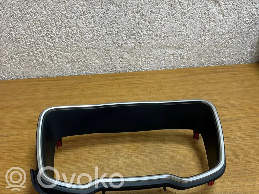 Toyota Corolla E210 E21 Instrumentu paneļa dekoratīvā apdare 