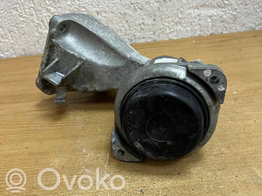 Engine mount bracket   22116781916,13981112,2033