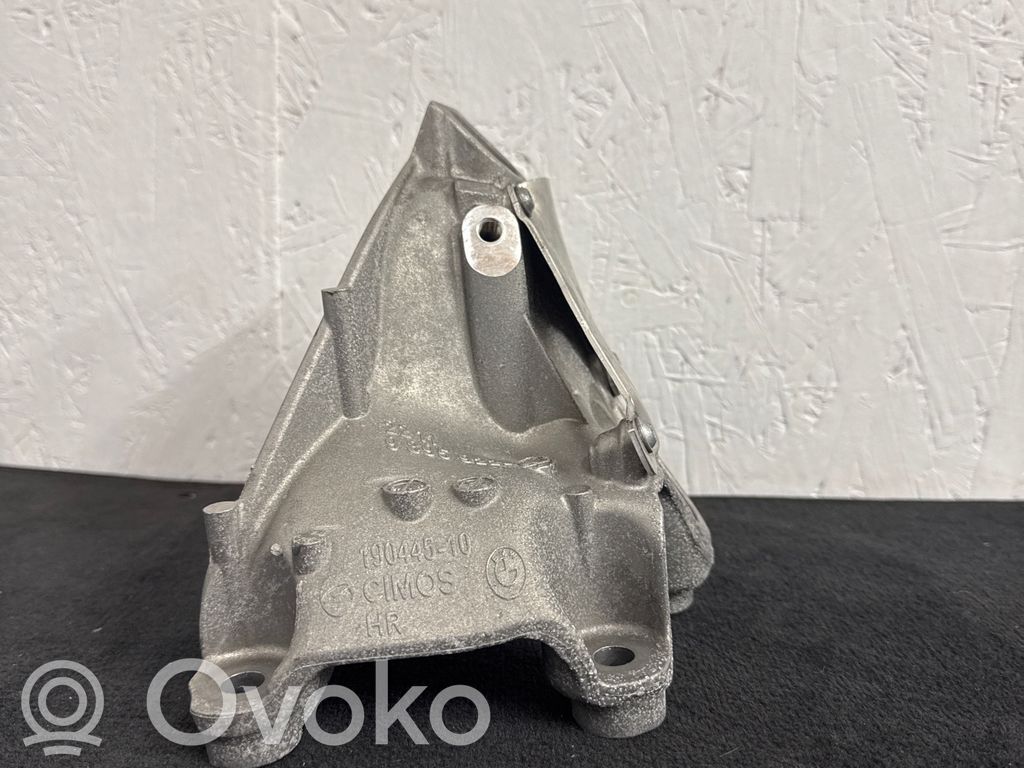 BMW X5 G05 Engine mounting bracket 
