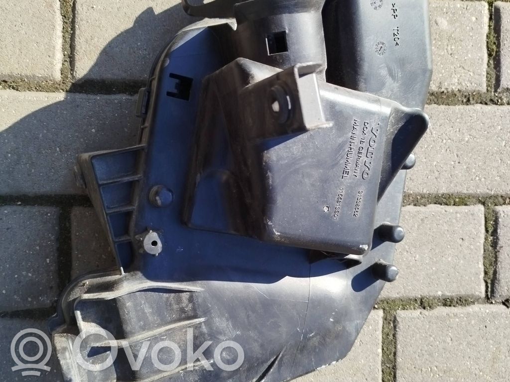 Volvo V40 Kita variklio skyriaus detalė 