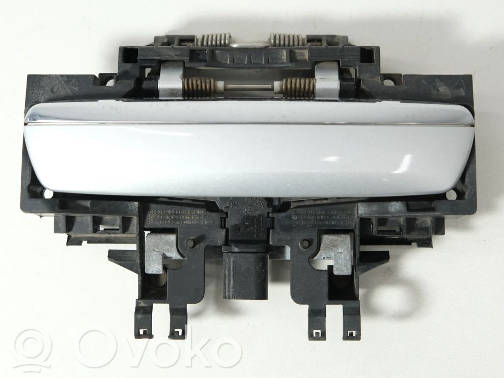 Etuoven ulkokahva   4E0949137,4E0839885E,4E0839886E,4E1837885E,4E1837885F