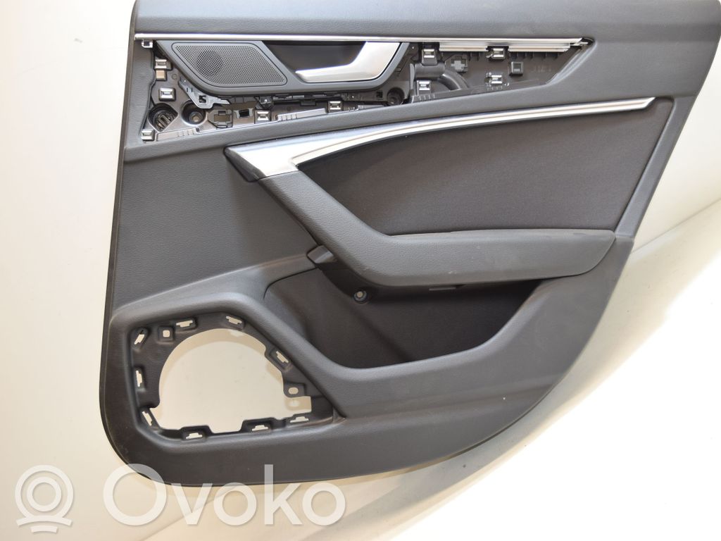 Audi A6 S6 C8 4K Boczki / Poszycie drzwi tylnych 