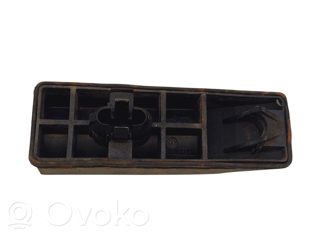 Steckdose   4F0802845