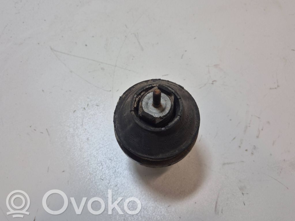 Audi A4 S4 B5 8D Suport tampon motor 