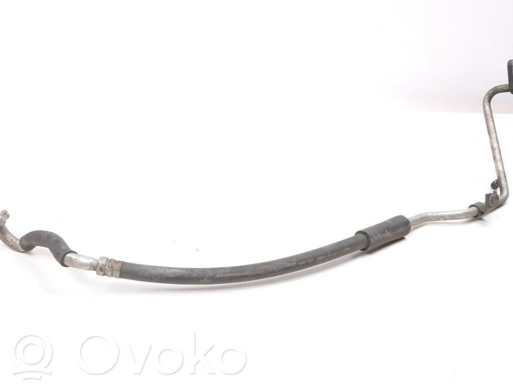 Ilmastointilaitteen putki (A/C)