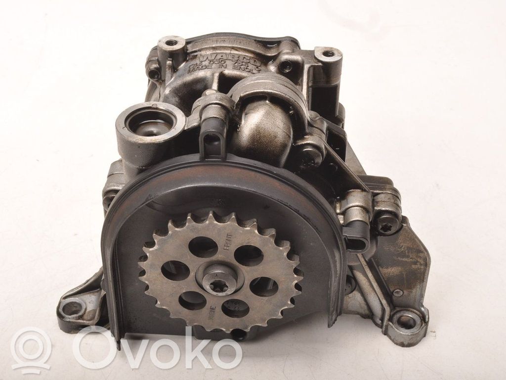 BMW 1 E81 E87 Oil pump 