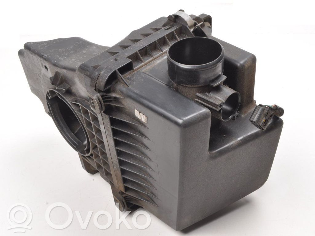 Air filter box   KT190