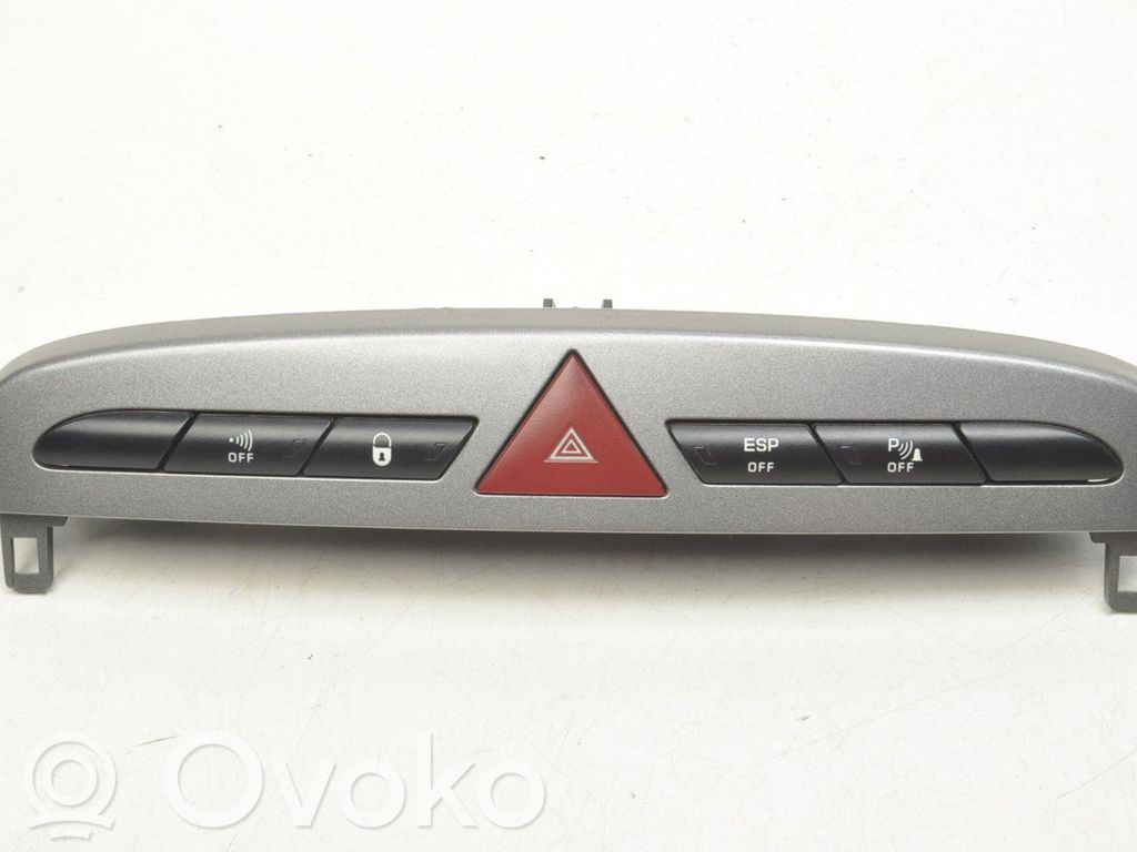 Peugeot 308 Schalter Warnblinkanlage 