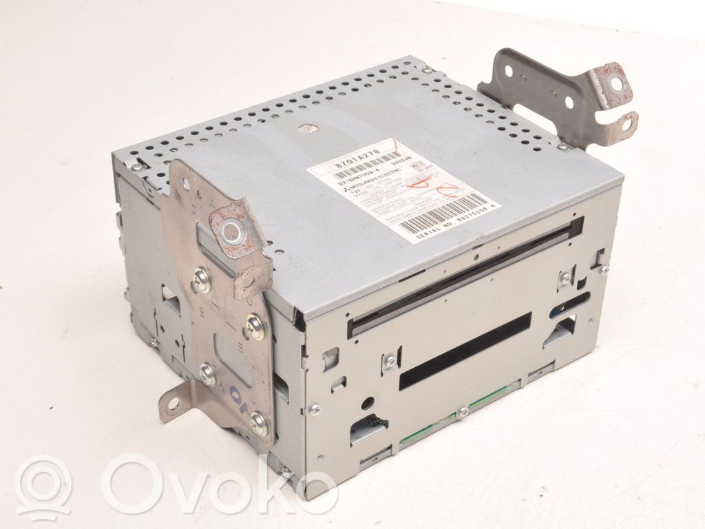 Mitsubishi Lancer VIII Radio / CD-Player / DVD-Player / Navigation 