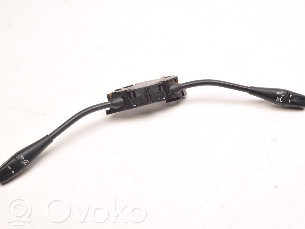 Mercedes-Benz B W245 Interruptor del control de crucero 