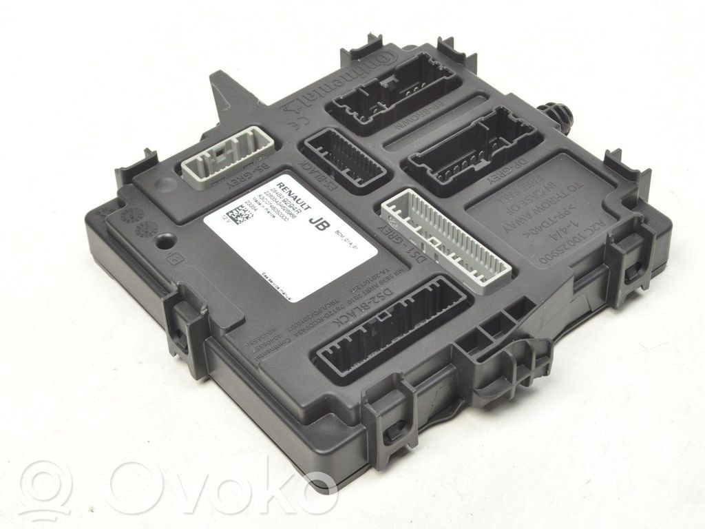 Renault Captur II Comfort/convenience module 
