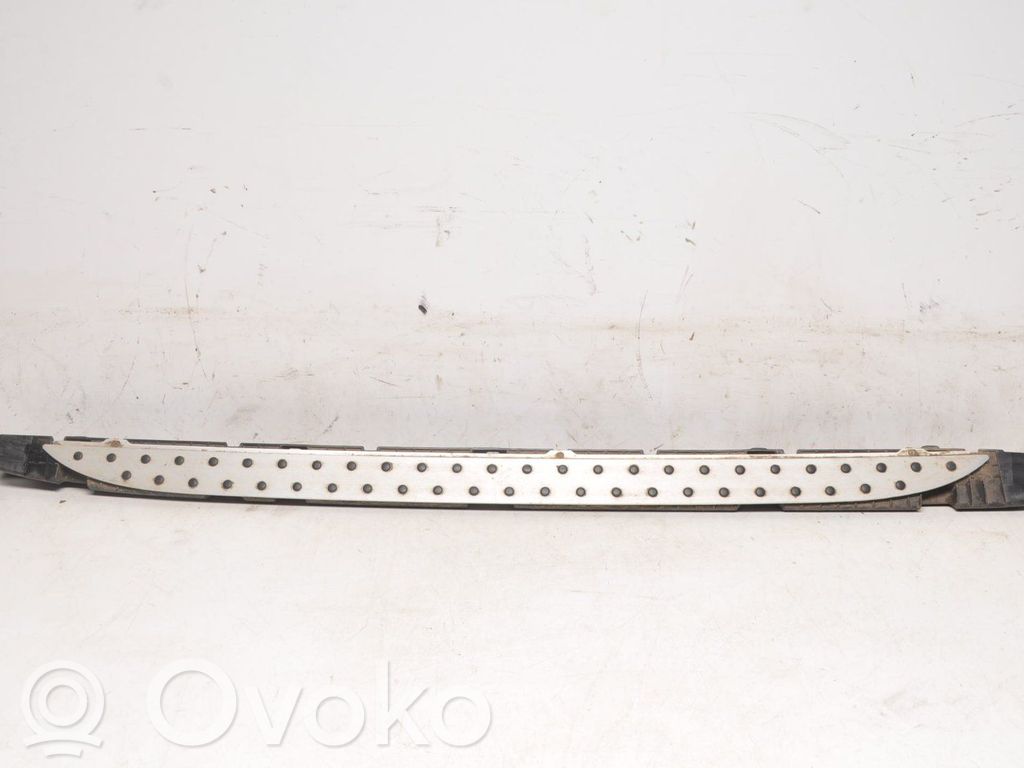 BMW X3 E83 Front sill (body part) 