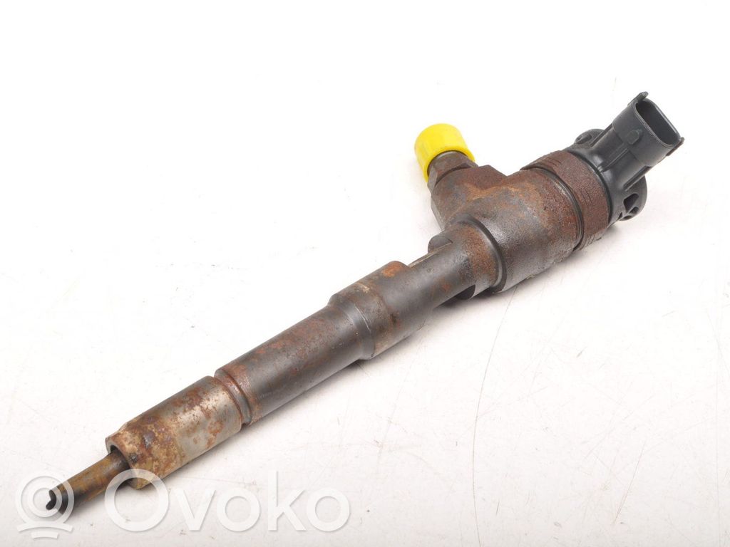 Renault Clio IV Fuel injector 