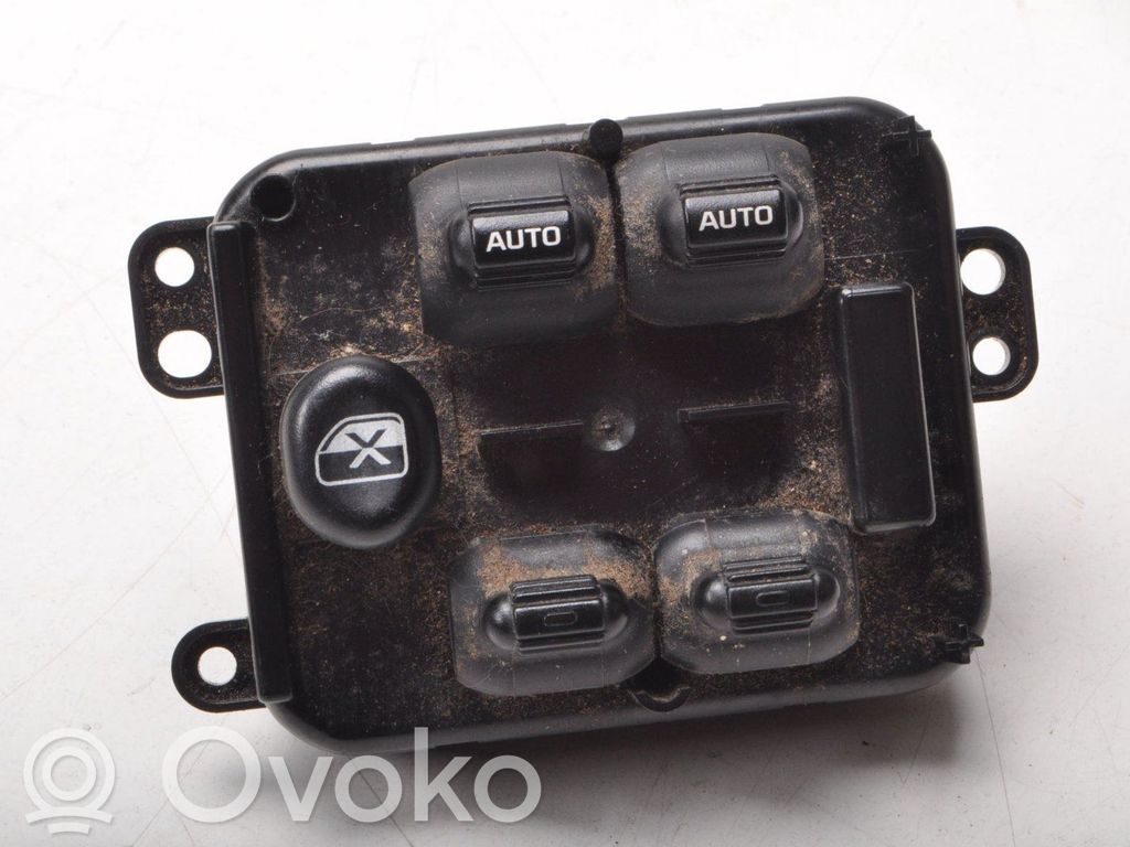 Interruptor de la ventanilla de ventilación   56054002AA