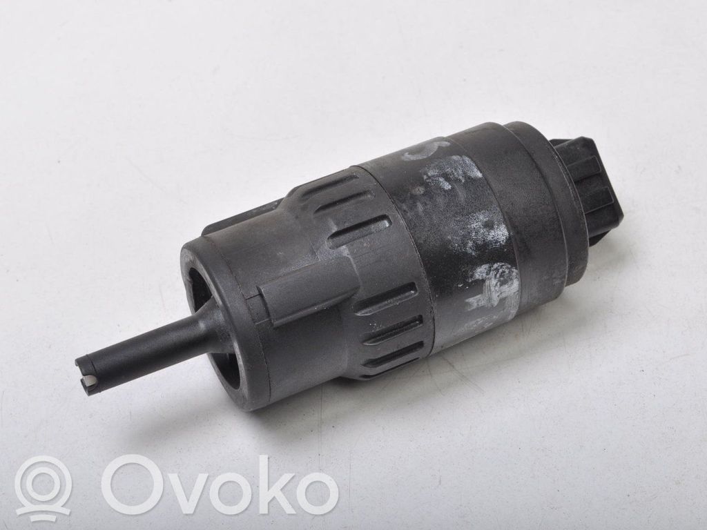 Maserati Ghibli Windscreen/windshield washer pump 