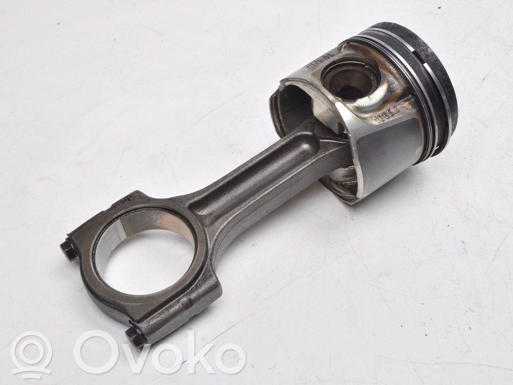 Renault Trafic II (X83) Piston 